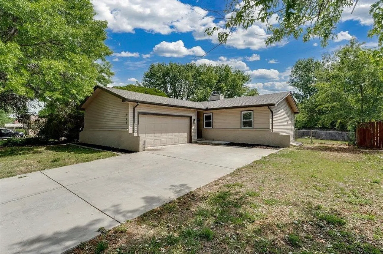928 S Dalton Dr — Photo 4