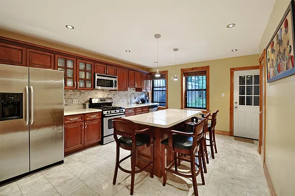 Sold by Corcoran | media 16