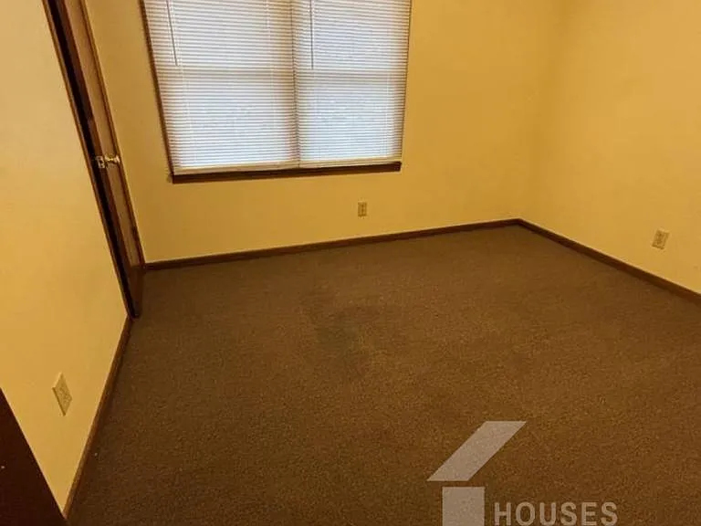 120 New Prospect Church Rd #B — Photo 13