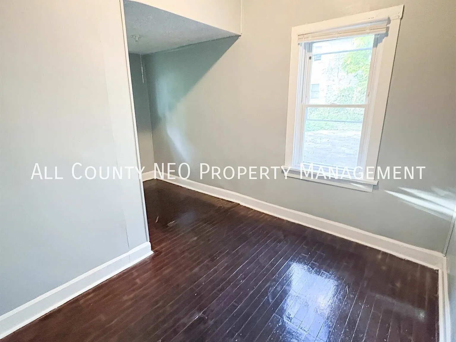 Cozy 2-Bedroom, 1-Bath Home with Classic Charm — Photo 4
