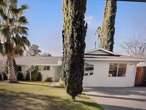 6313 Whitecliff Way Photo 1