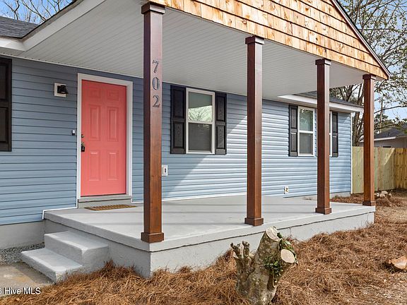 4th image of 702 Williams Street