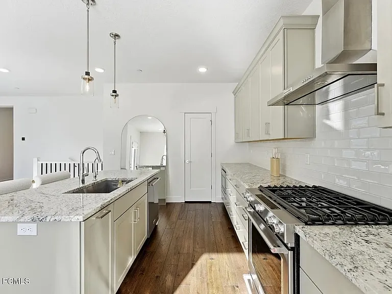 8216 N Toll Creek Ln — Photo 24