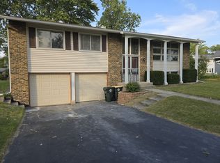 2814 Cooper Ct, Woodridge, IL 60517