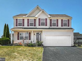 110 Payne Dr, Mount Wolf, PA