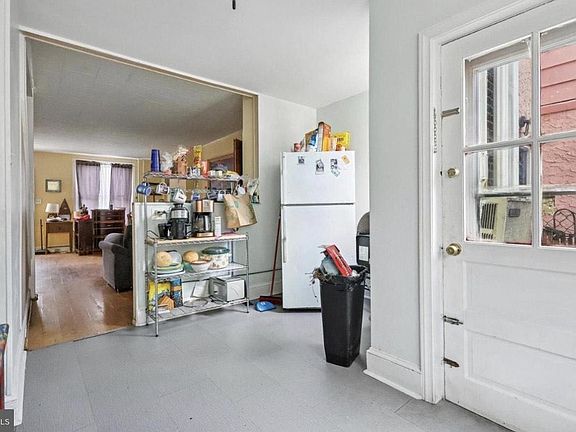 4th image of 3609 Fisk Ave