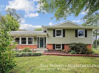 700 E Roanoke Rd, Sterling, VA 20164