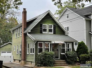 366 Carmita Ave, Rutherford, NJ 07070