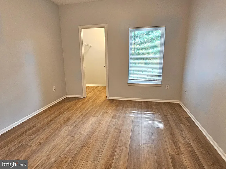 6005 Rosebud Ln #301 — Photo 16