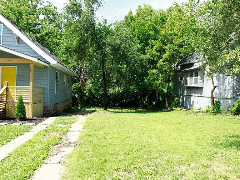 4314 Highland Ave — Photo 17