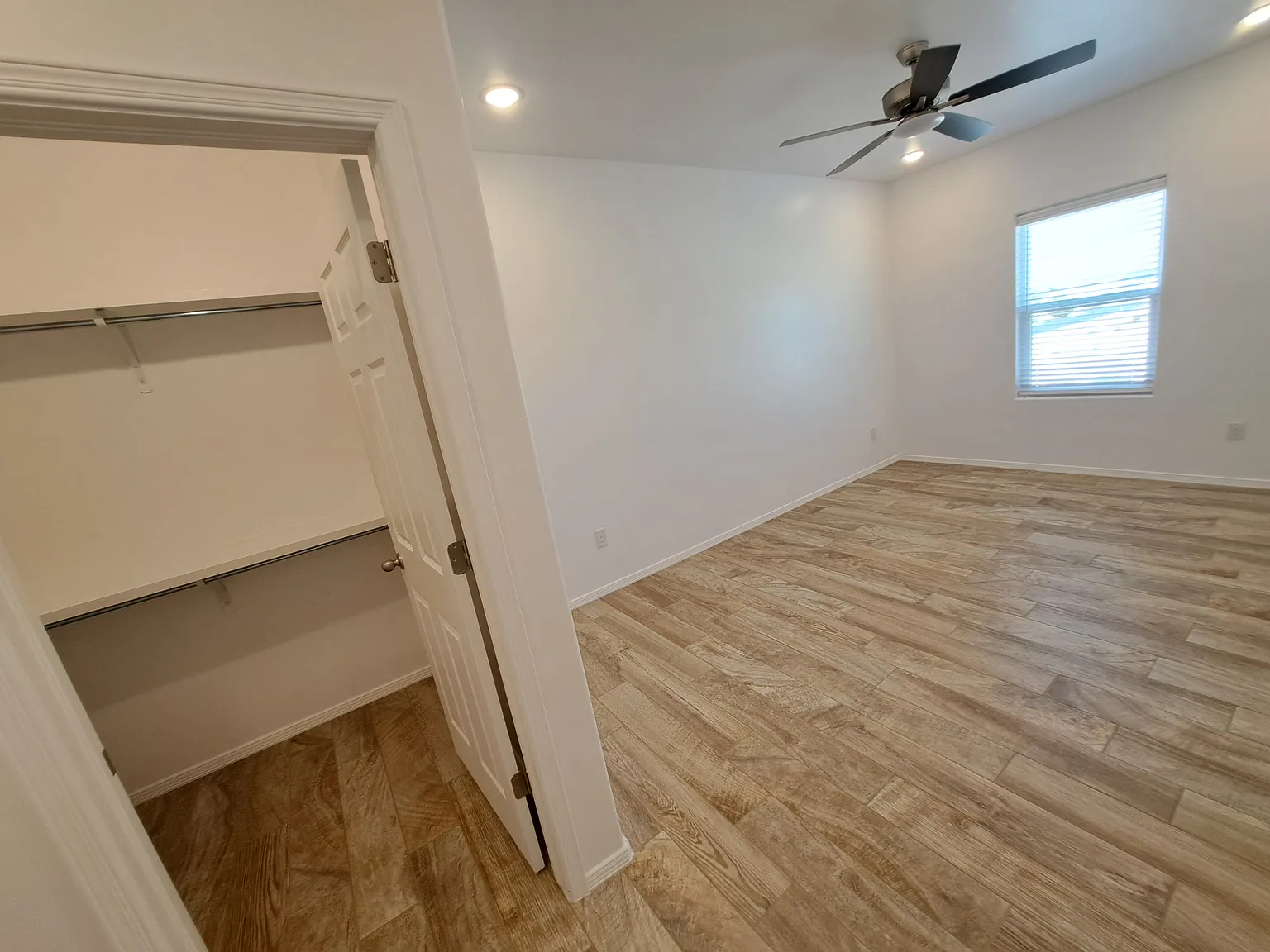 2 bed, 1100 sqft, $1,595 — Photo 4