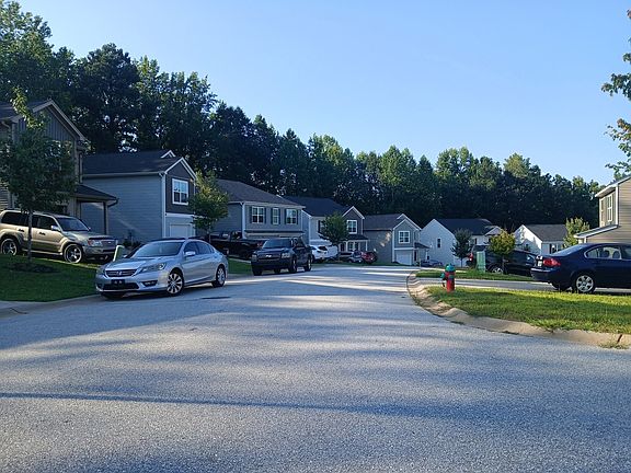 4th image of 701 Millsgate Cir