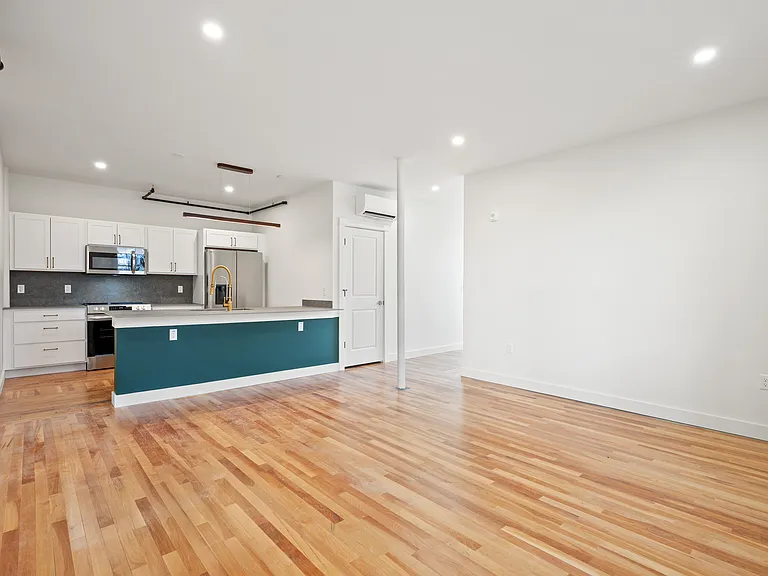 Orono Lofts — Photo 60