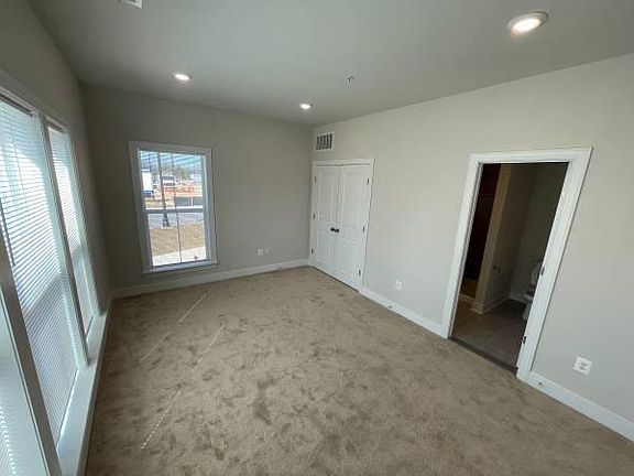 5th image of 115 Johnson Meadow St #115