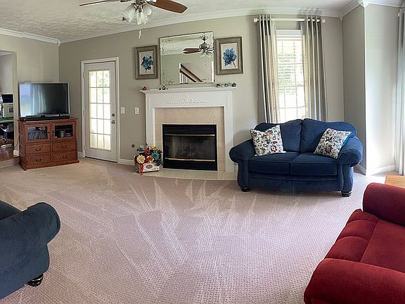 4th image of 1565 Wickford Dr