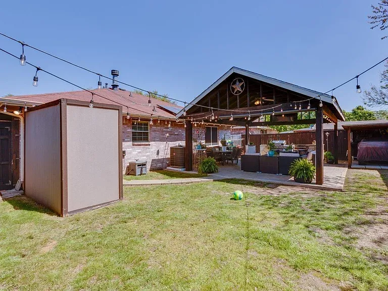 5150 Mimi Ct — Photo 3