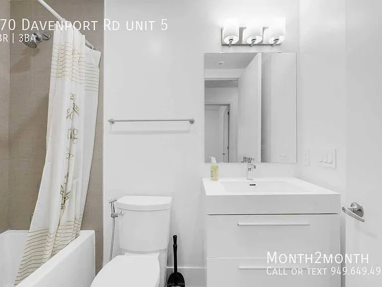 270 Davenport Rd #5 — Photo 25