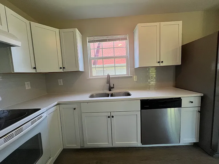 2812 Hydes Ferry Rd — Photo 14