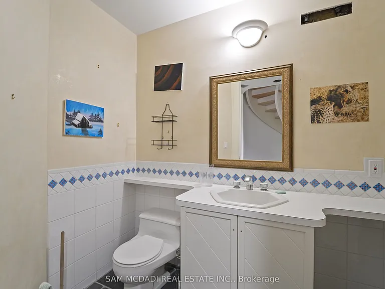 9 Flaherty Ln — Photo 39