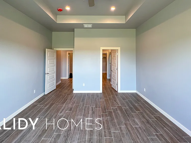 435 Remington Ave — Photo 16
