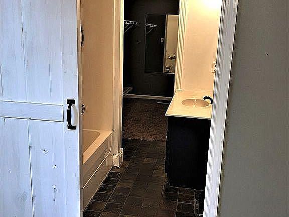 3rd image of 308 Welworth Ave