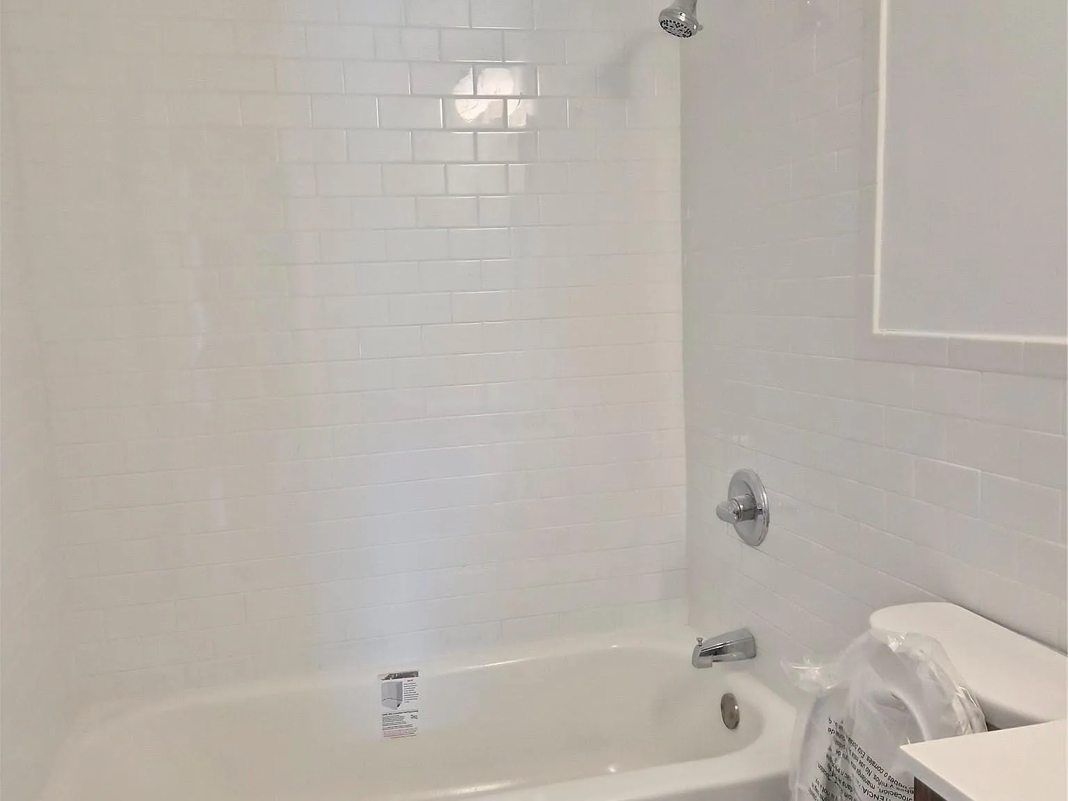 2 bed, 1.5 bath, 1200 sqft, $3,200 — Photo 4