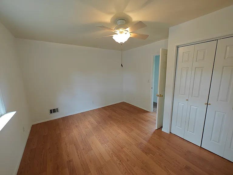 3350 Valley View Dr — Photo 9