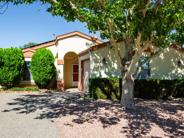 1712 Ira Dr NE, Rio Rancho, NM 87144