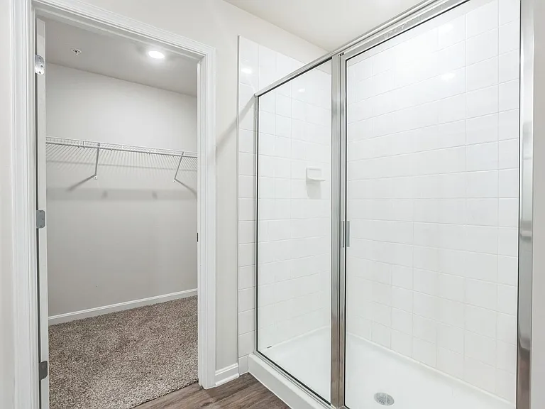 322 Forest Edge Ave — Photo 11
