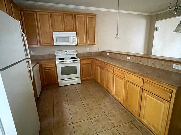 3rd image of 2405 Brightside Dr #58