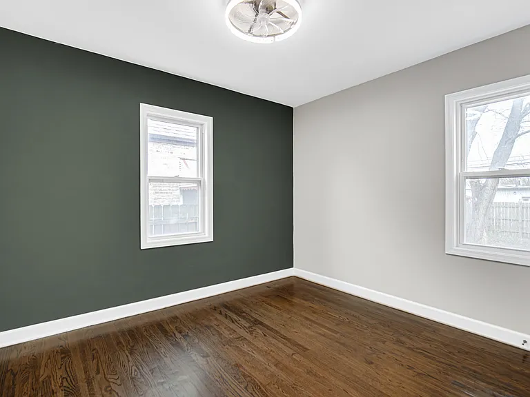 7339 Jefferson Ave — Photo 11