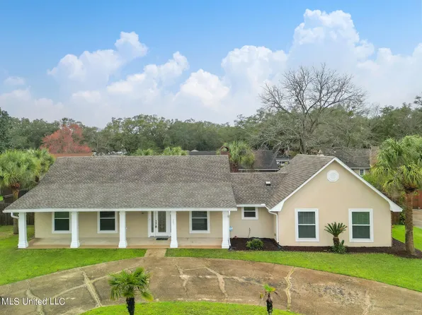 205 Royal Dr, Long Beach, MS 39560