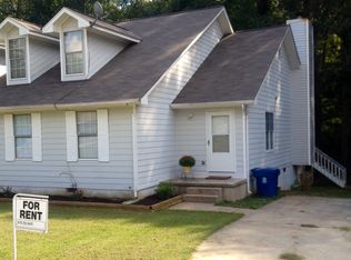225 Handley Ct APT B, Tyrone, GA 30290