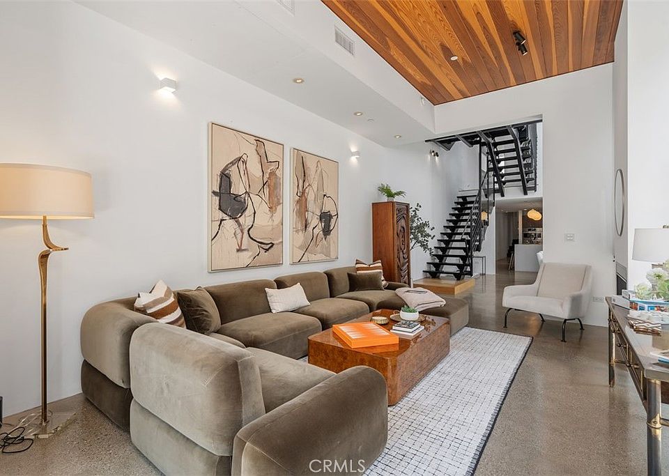 1st image of 417 1/2 Sunset Ave