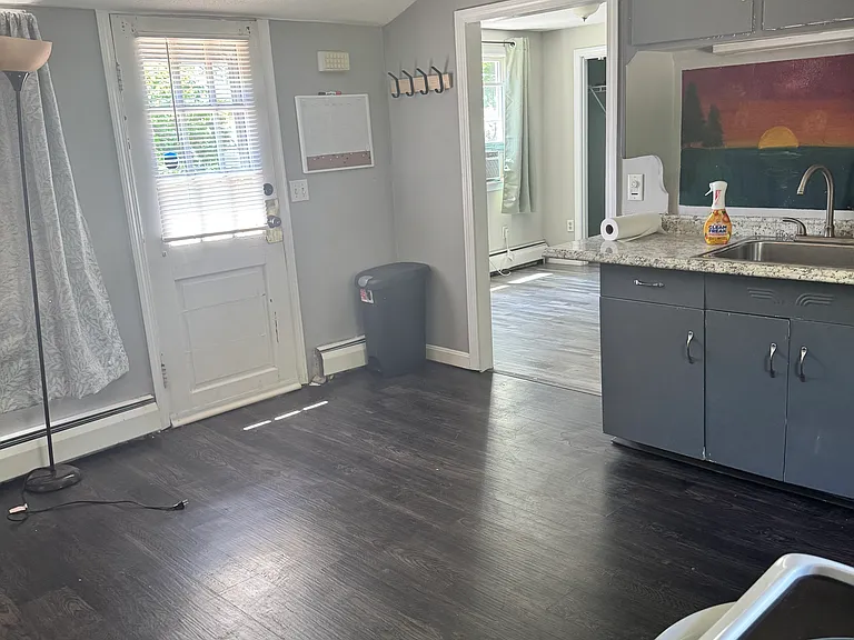 1754 Main St #2 — Photo 5