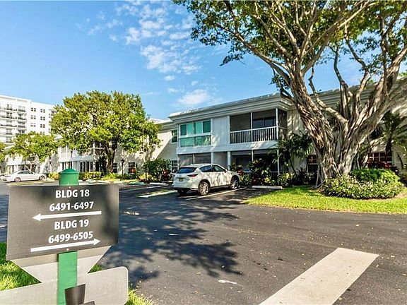2nd image of 6499 Bay Club Drive #4