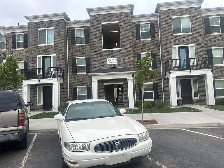 5208 W Cannavale Ln #203 — Photo 1