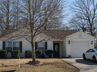 24 Willow Bend Dr, Taylors, SC 29687