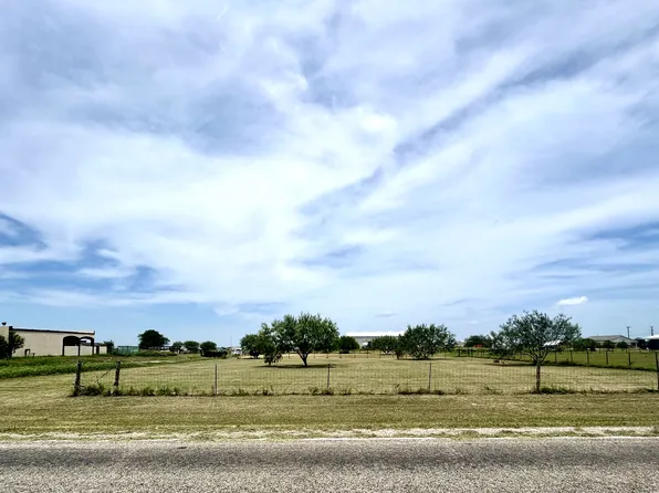 4268 Fm 1694, Robstown, TX 78380
