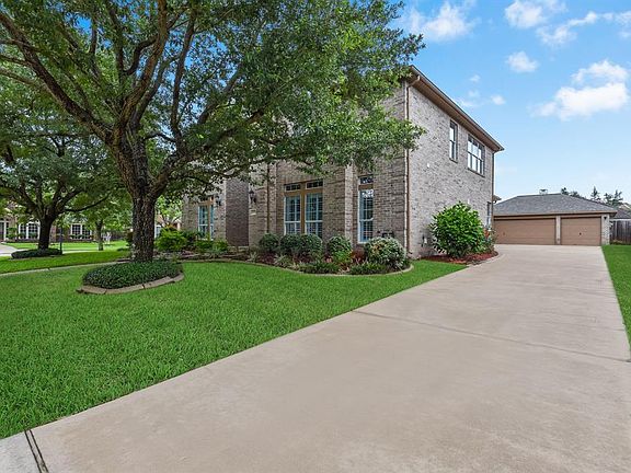 3rd image of 14203 Alamosa Ct