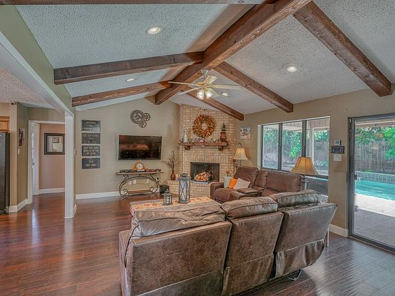 4th image of 202 Firestone Drive