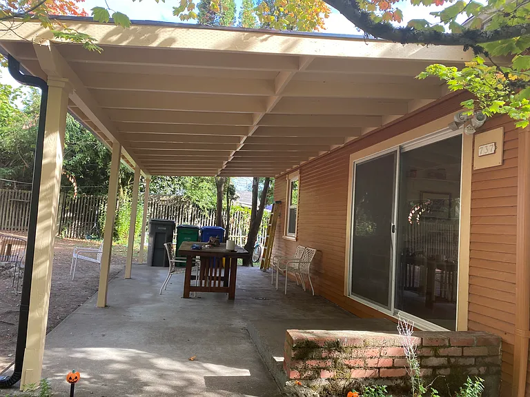 737 SW Taylors Ferry Rd — Photo 4