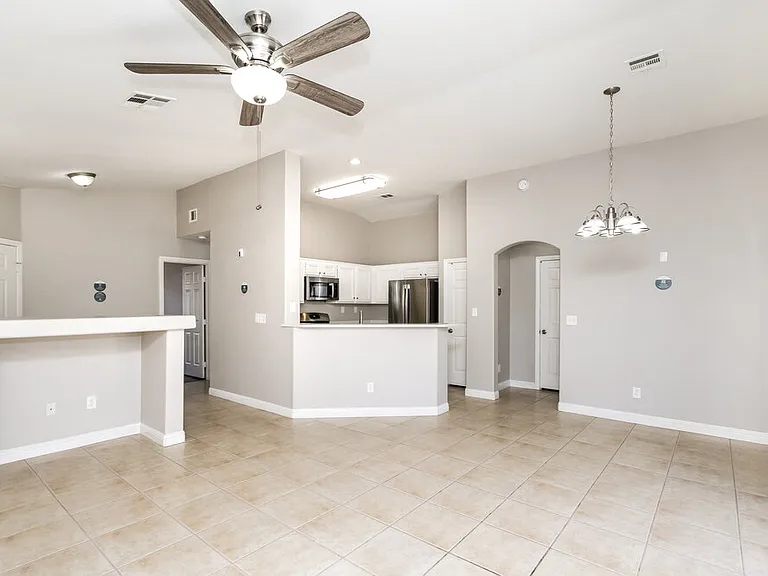 716 Castlebridge Ave — Photo 7