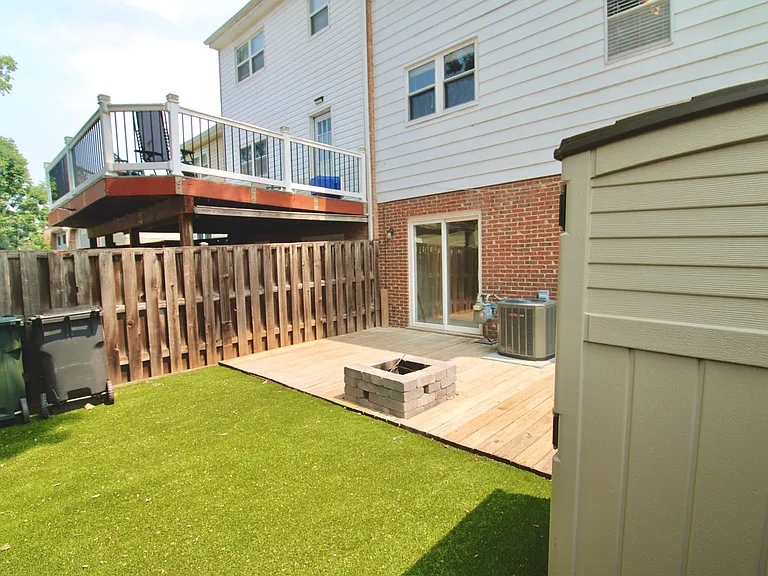 8501 Buckeye Ct — Photo 45