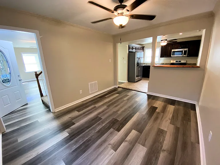 352 Paulette Dr — Photo 9