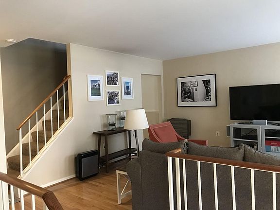 5th image of 12208 Apple Orchard Ct