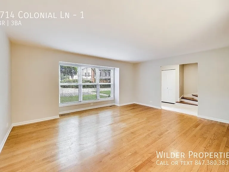 1714 Colonial Ln #1 — Photo 6