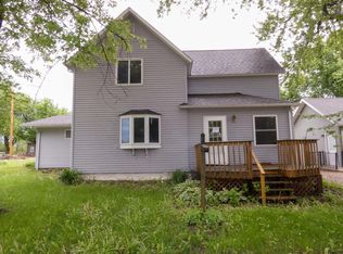 712 Adams St, Floyd, IA 50435