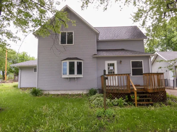 712 Adams St, Floyd, IA 50435