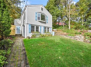 25 Underhill Rd, Sandy Hook, CT 06482